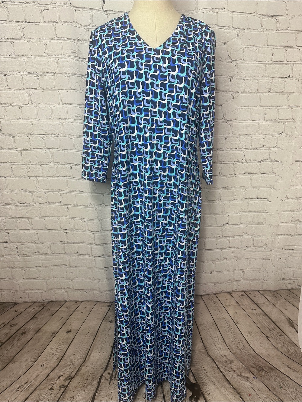Blue Geometric Maxi Dress - Casual V-Neck